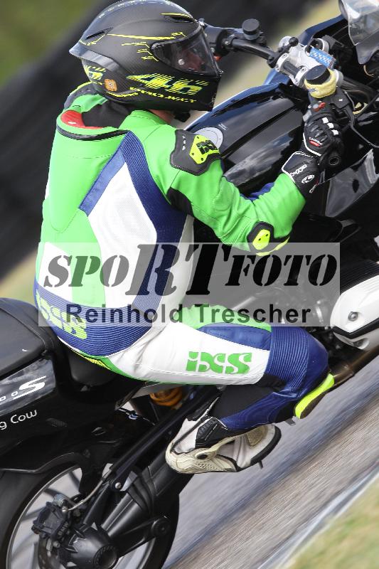 /Archiv-2025/05 14.04.2025 Plüss Moto Sport ADR/Freies Fahren/92